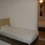 Gunisigi * Гёльтюрбюку