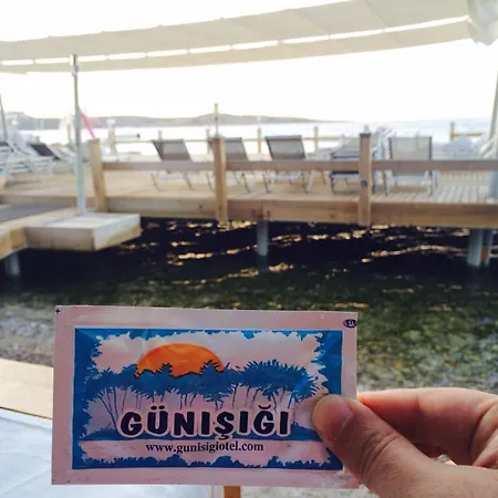 Oda ve Kahvaltı Gunisigi Göltürkbükü