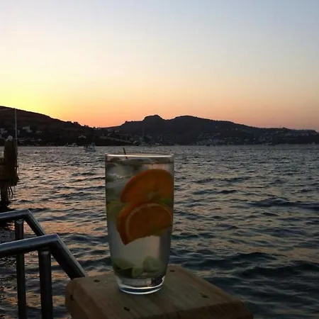 Oda ve Kahvaltı Gunisigi